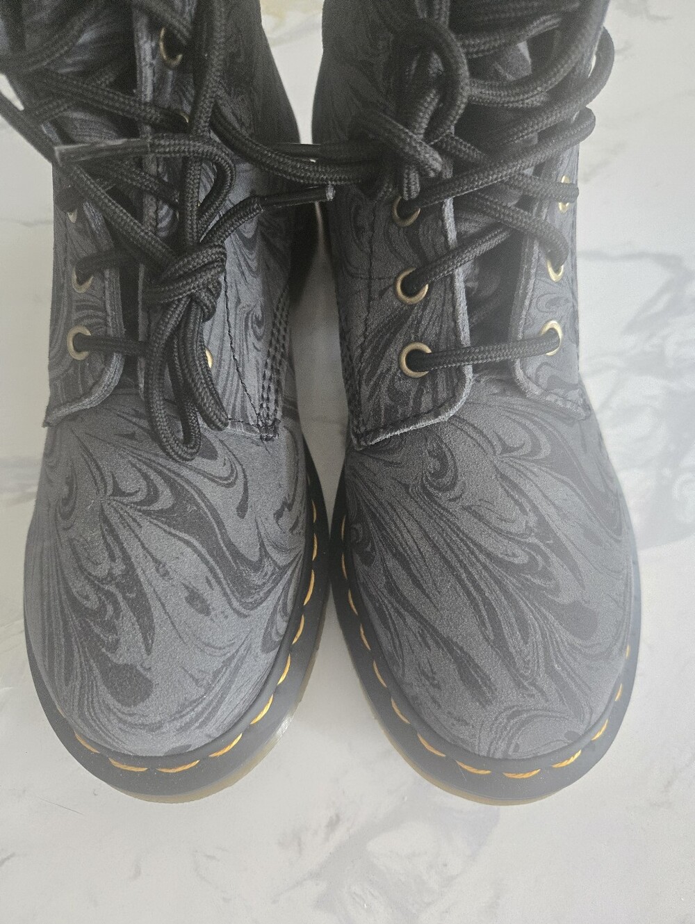 NEW!! Dr Martens Black & Grey Swirl Pattern Suede Boot. Size 8.  MAKE OFFER! - Picture 3 of 11